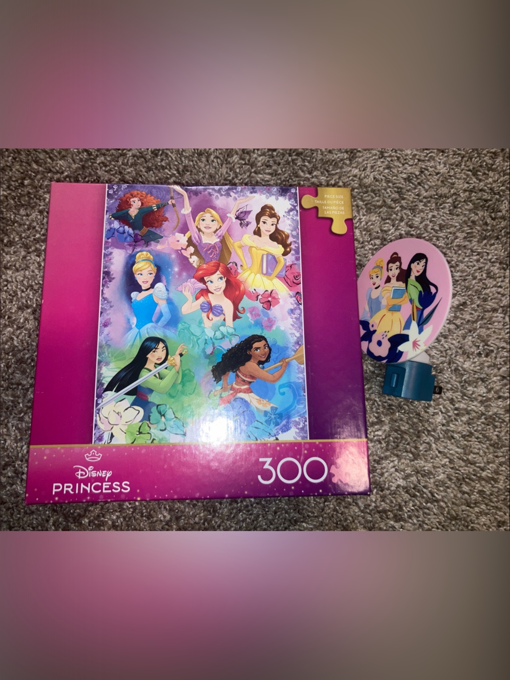 Disney Princess 300-Piece Jigsaw Puzzle & Plugin Night Light